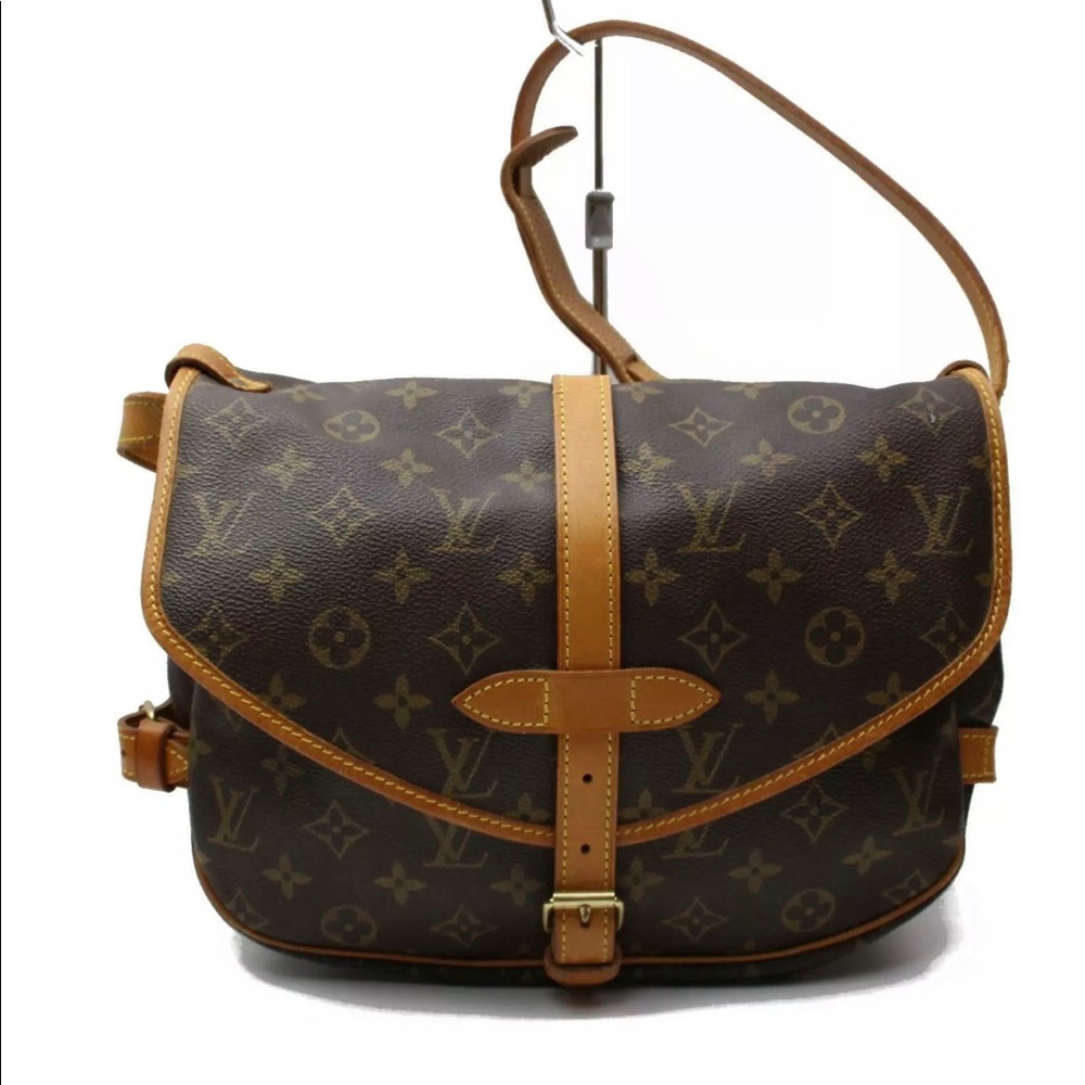 Authentic Louis vuitton Saumur 30